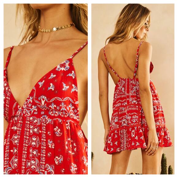 [Selfie Leslie] Red Ariya V-Neck Low Back Ruffle Bandanna Mini Dress Sz Large L - Picture 2 of 12